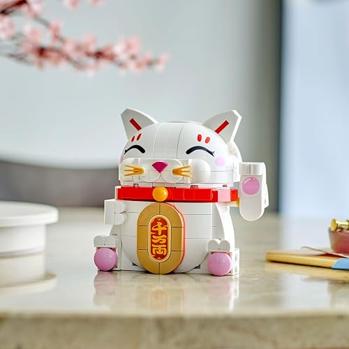 LEGO Gato de la Buena Suerte Kit de construcción y Pieza Decorativa de la Buena Suerte con una Figura Que invita a Entrar 40813