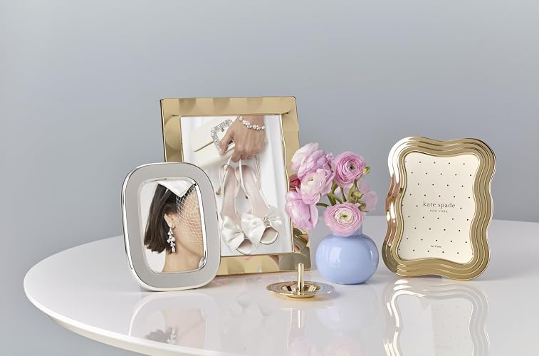 KATE SPADE Gold South Street - Marco ondulado (12,7 x 17,7 cm), color dorado