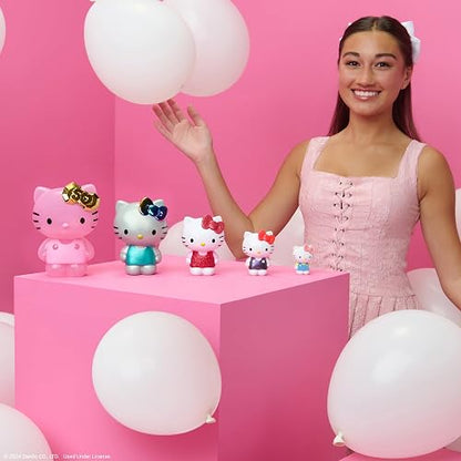 Jazwares Hello Kitty and Friends - Cifras de anidación del 50 Aniversario - Cinco Cifras de 6 a 2 Pulgadas Cada una con un Acabado único, 5 décadas de Amistad, Producto Oficial de Sanrio