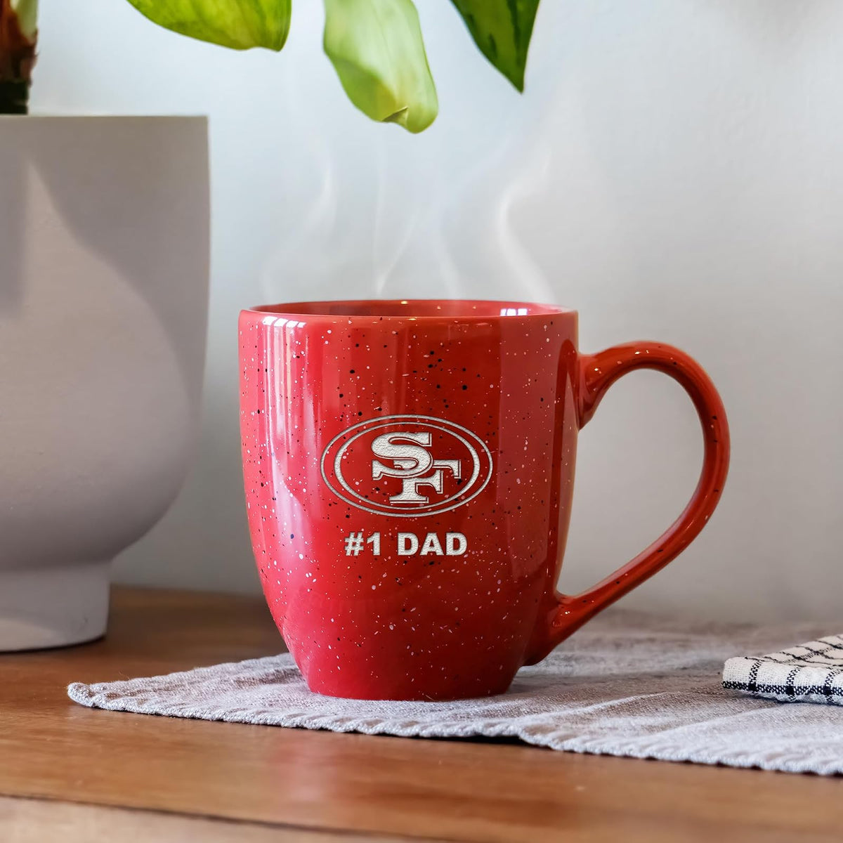 Rico Industries NFL Football San Francisco 49ers #1Dad - Taza de café de cerámica moteada grabada con láser de 16 onzas