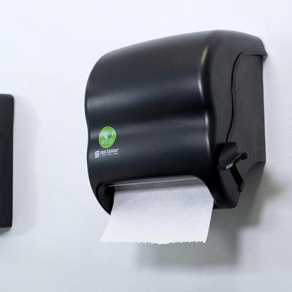 San Jamar - Dispensador de toallas de papel de palanca de plástico reciclado, dispensador manual de toallas, dispensador montado en la pared con cero residuos para el hogar y el negocio, rollos de 8 pulgadas, color negro