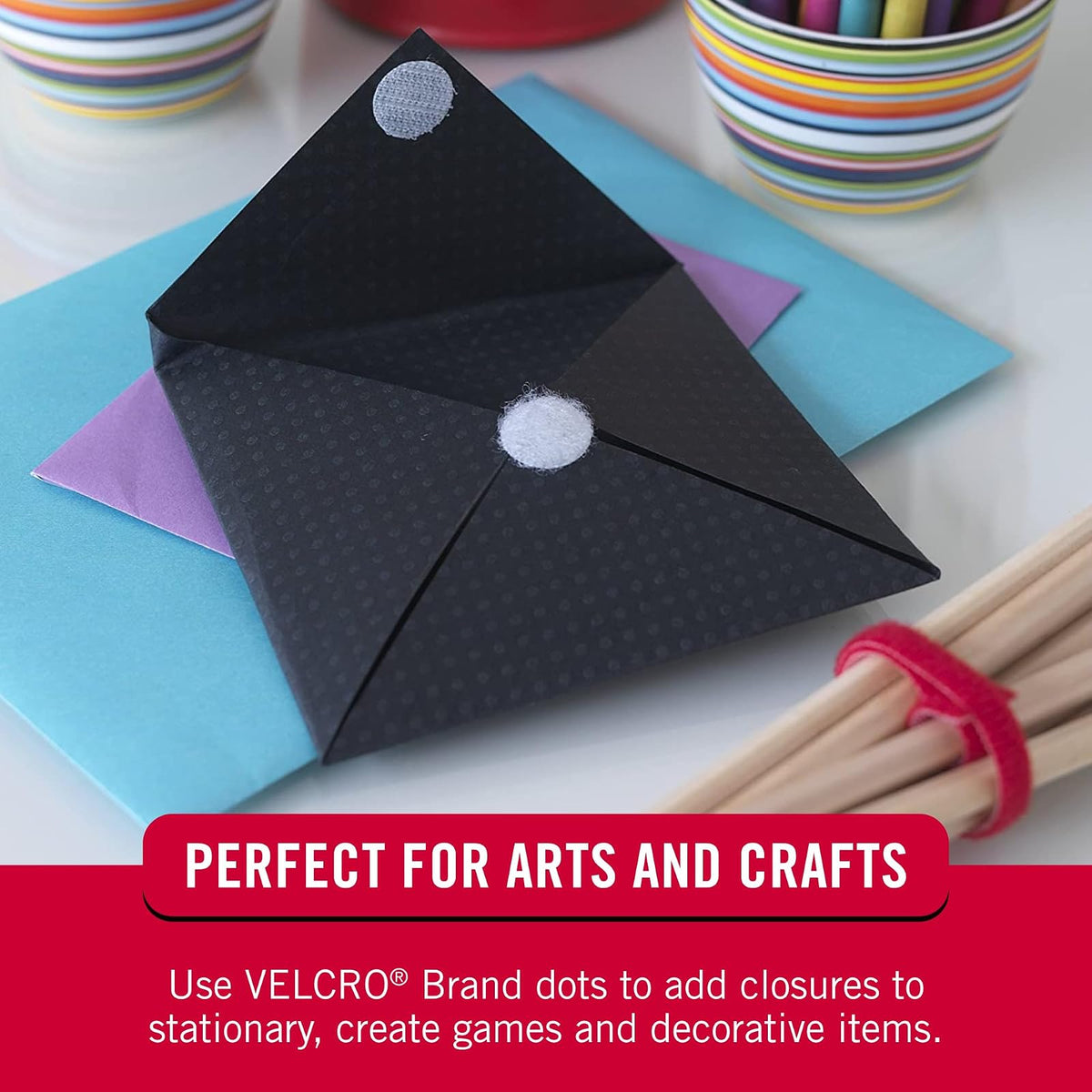VELCRO Brand Puntos con calcomanía | Círculos redondos de gancho y bucle | 5/8 pulgadas, paquete de 80 | Artes y manualidades, proyectos escolares, 95215W, blanco