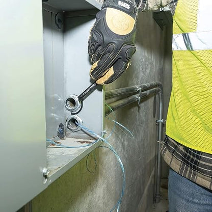 Klein Tools 50900R Juego de llaves de bloqueo de conductos, aprieta y afloja las tuercas de seguridad en espacios reducidos, 1/2, 3/4 y 1 pulgada, curvas de compensación, 3 piezas