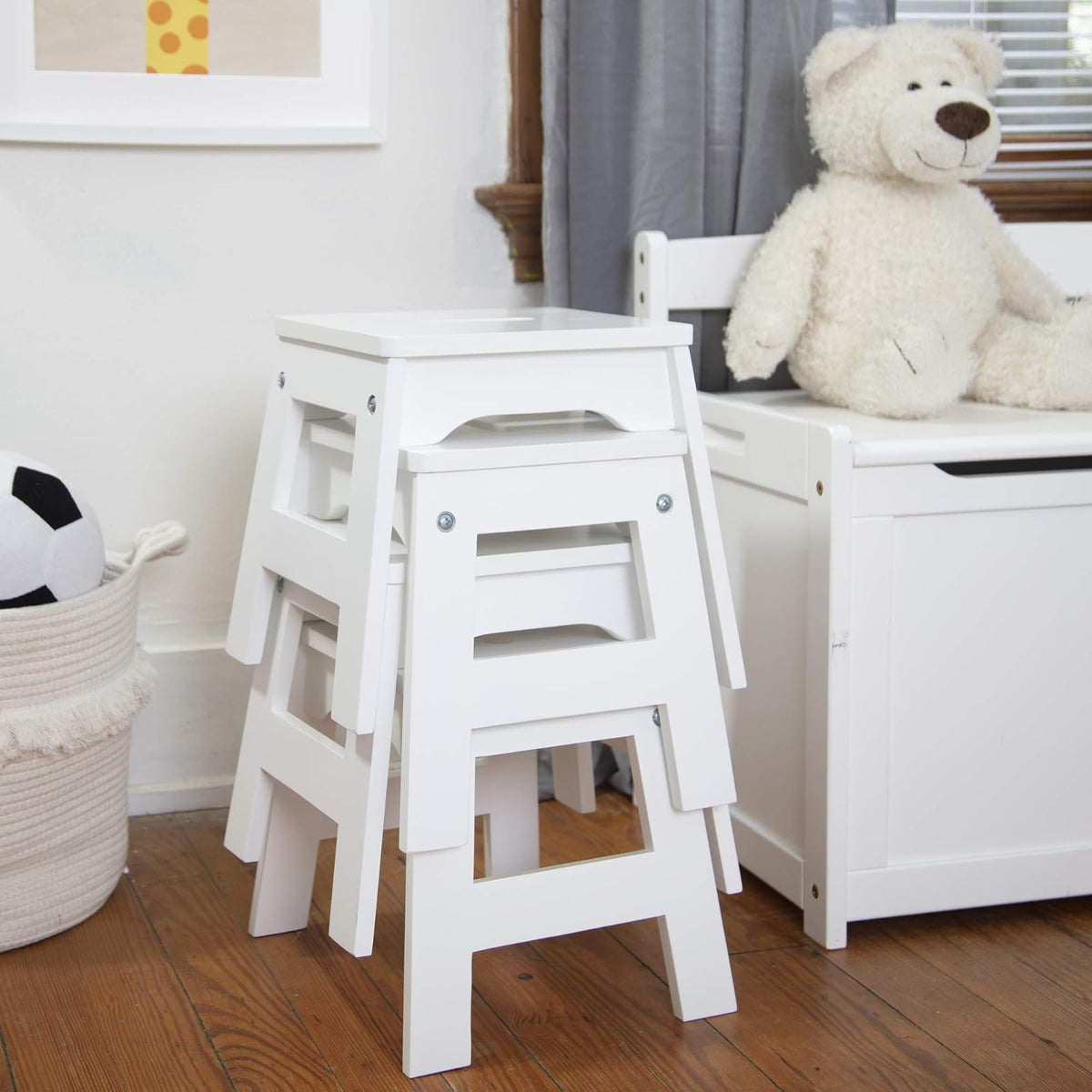 Melissa & Doug Taburetes de Madera - Juego de 4 (Blanco)