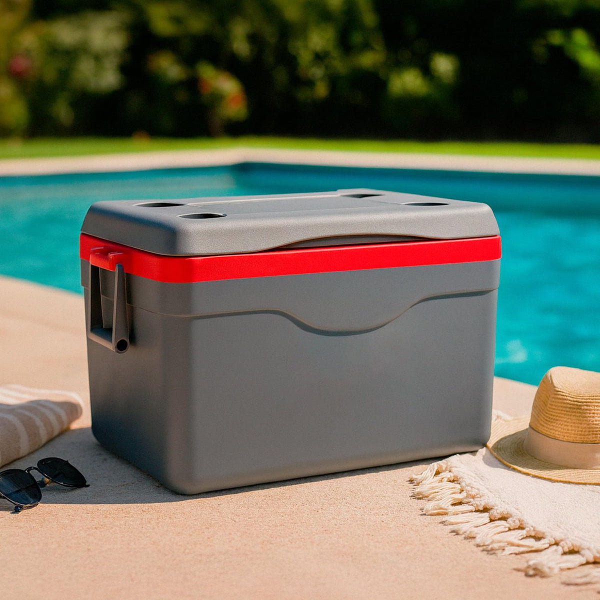 Hielera Portátil 50 L (53 QT) para 70 Latas Color Gris Lava Cooler