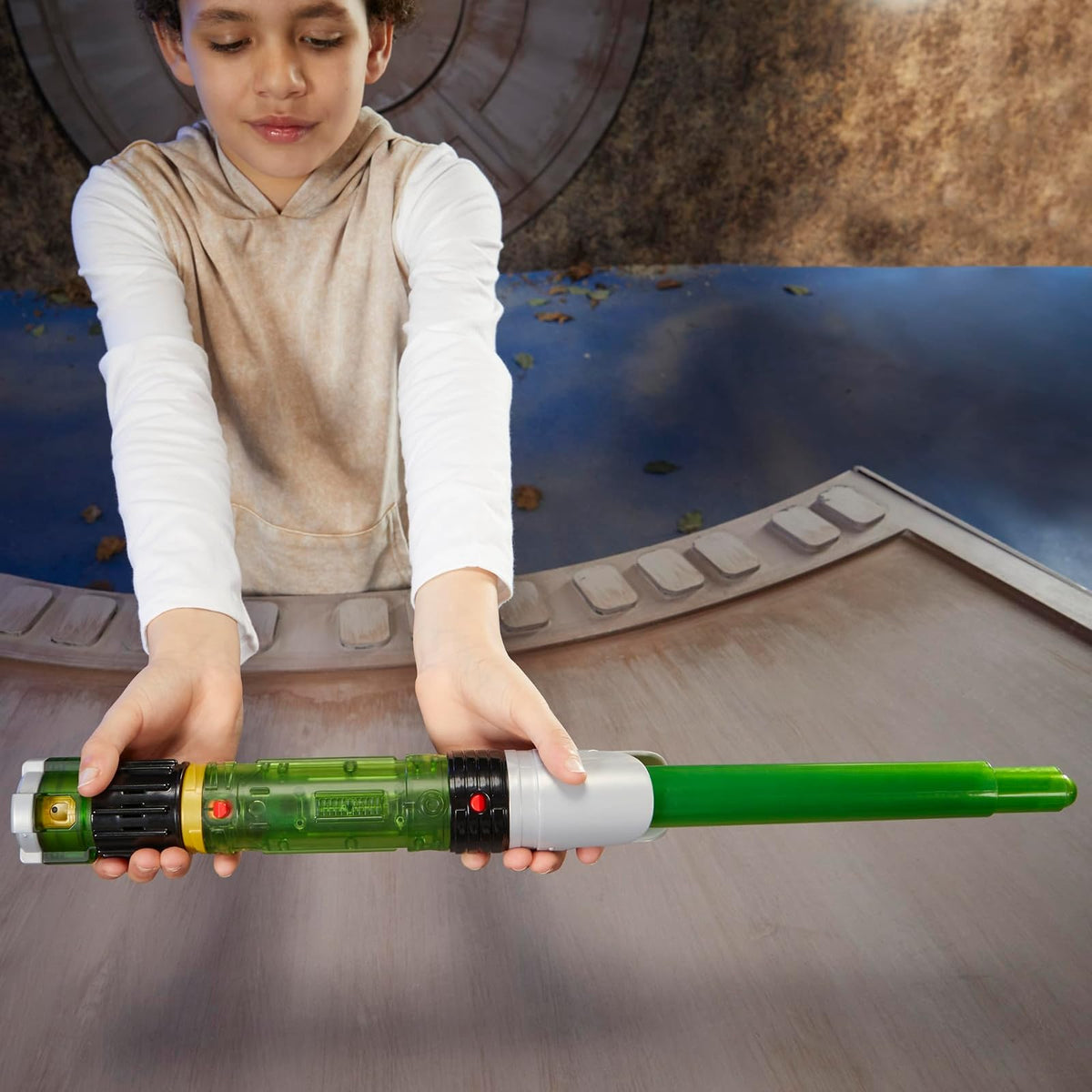 Star Wars Sable de luz Forge Kyber Core Sabine WREN, Sable de luz electrónico Personalizable con Licencia Oficial, Juguetes para niños y niñas de 4 años