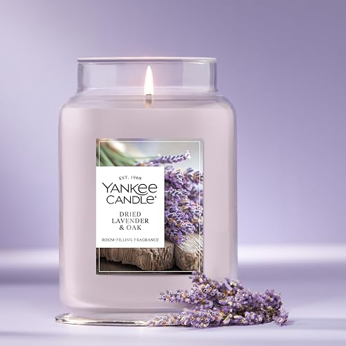 Yankee Candle - Vela perfumada de lavanda y roble, tarro grande de 22 onzas con hasta 150 horas de tiempo de combustión, regalo, cumpleaños