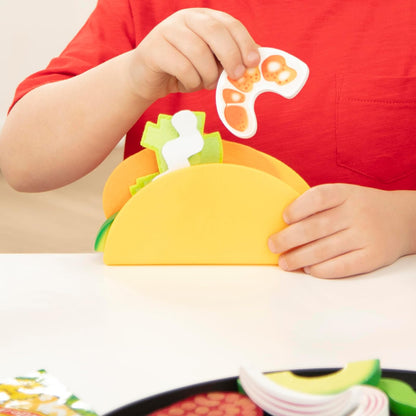 Melissa & Doug Juego de Tacos y Tortilla Para Rellenar y Doblar, Comida de Juguete, Comida Mexicana de Juguete que se Puede Cortar, Juguete de Madera, Sartén y Más (43 Piezas)