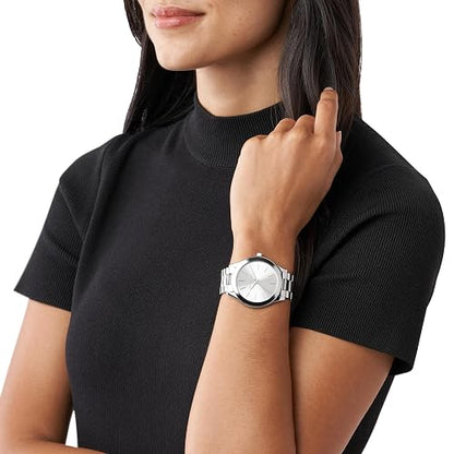 RELOJ MICHAEL KORS SLIM RUNWAY DAMA, EXTENSIBLE ACERO PLATA, CARATULA PLATA, ANALOGO