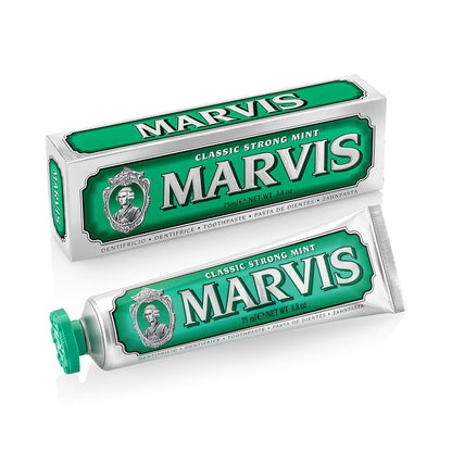 Pasta dental Marvis clásica sabor fuerte a menta, Sin color, 3.8 oz.