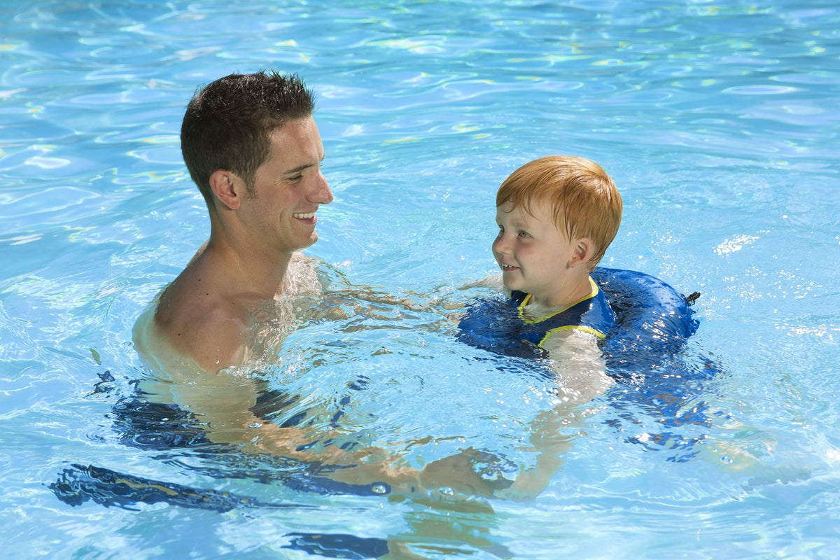 Poolmaster - Chaleco de Aprendizaje para Nadar, Entrenador de natación de Tubo Ajustable y Ayuda de natación para niños de 3 a 6 años, Color Azul
