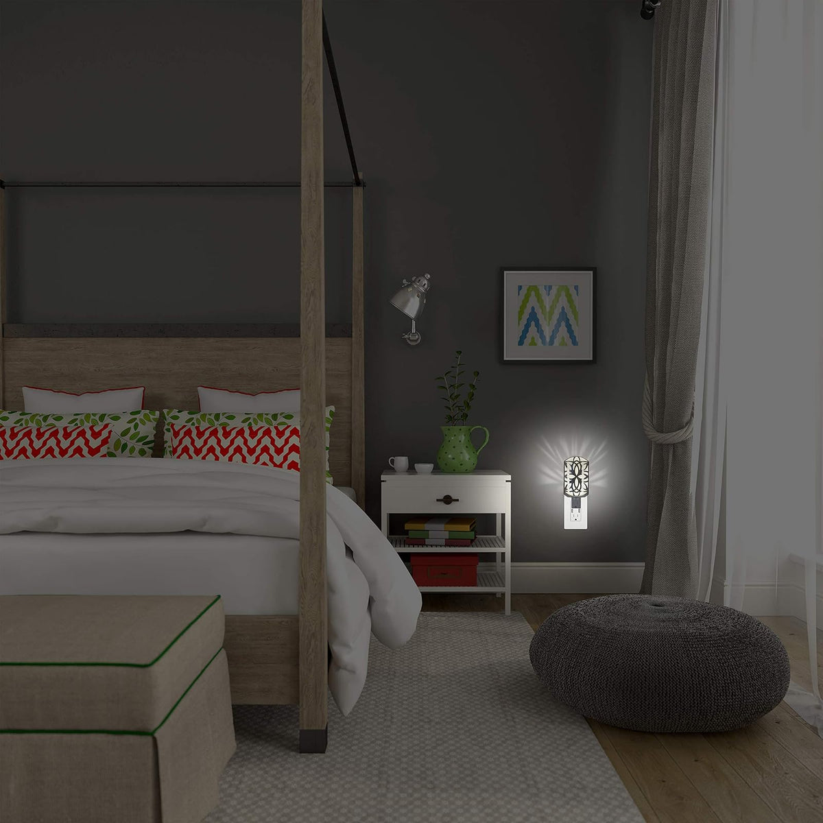GE 11314 - Luz de noche LED decorativa, enchufable con sensor de anochecer a amanecer, blanco cálido, ideal para sala de estar, recámara, guardería, cocina o baño, níquel cepillado
