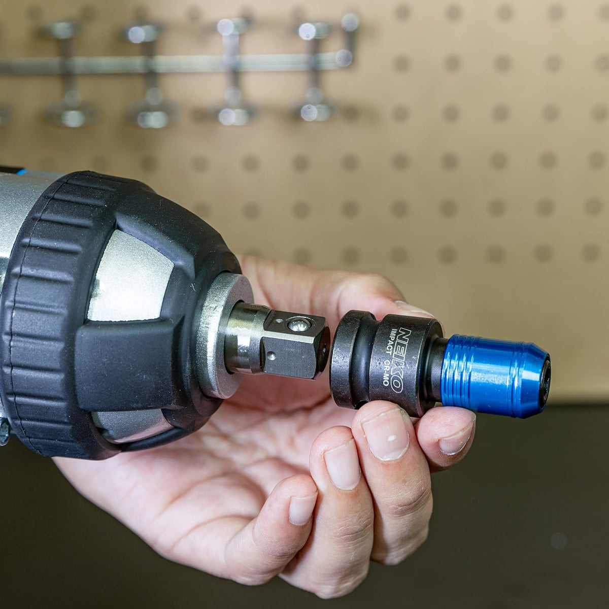 Neiko 30275A Adaptador de llave de impacto para llave de carraca, convertidor hembra de 1/2 pulgada a hexagonal de 1/4 pulgada, mandril de cambio rápido, acero CrMo
