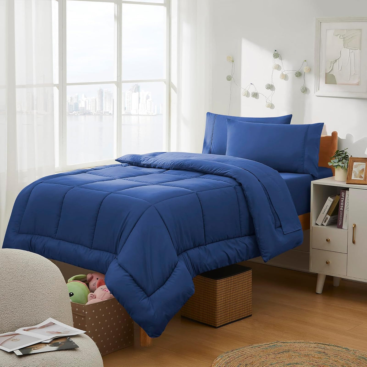 Sweet Home Collection recámara Room Essentials - Juego de edredón de 5 Piezas para Cama Individual en una Bolsa para Estudiantes universitarios, niños y niñas, Individual, Color Azul Real