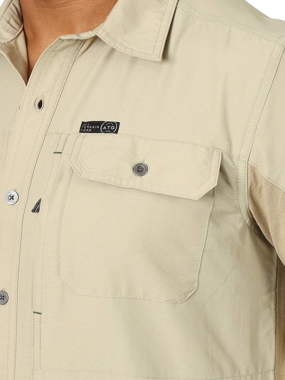 ATG by Wrangler Playera de Manga Larga de Material Mixto. Camisa para Hombre