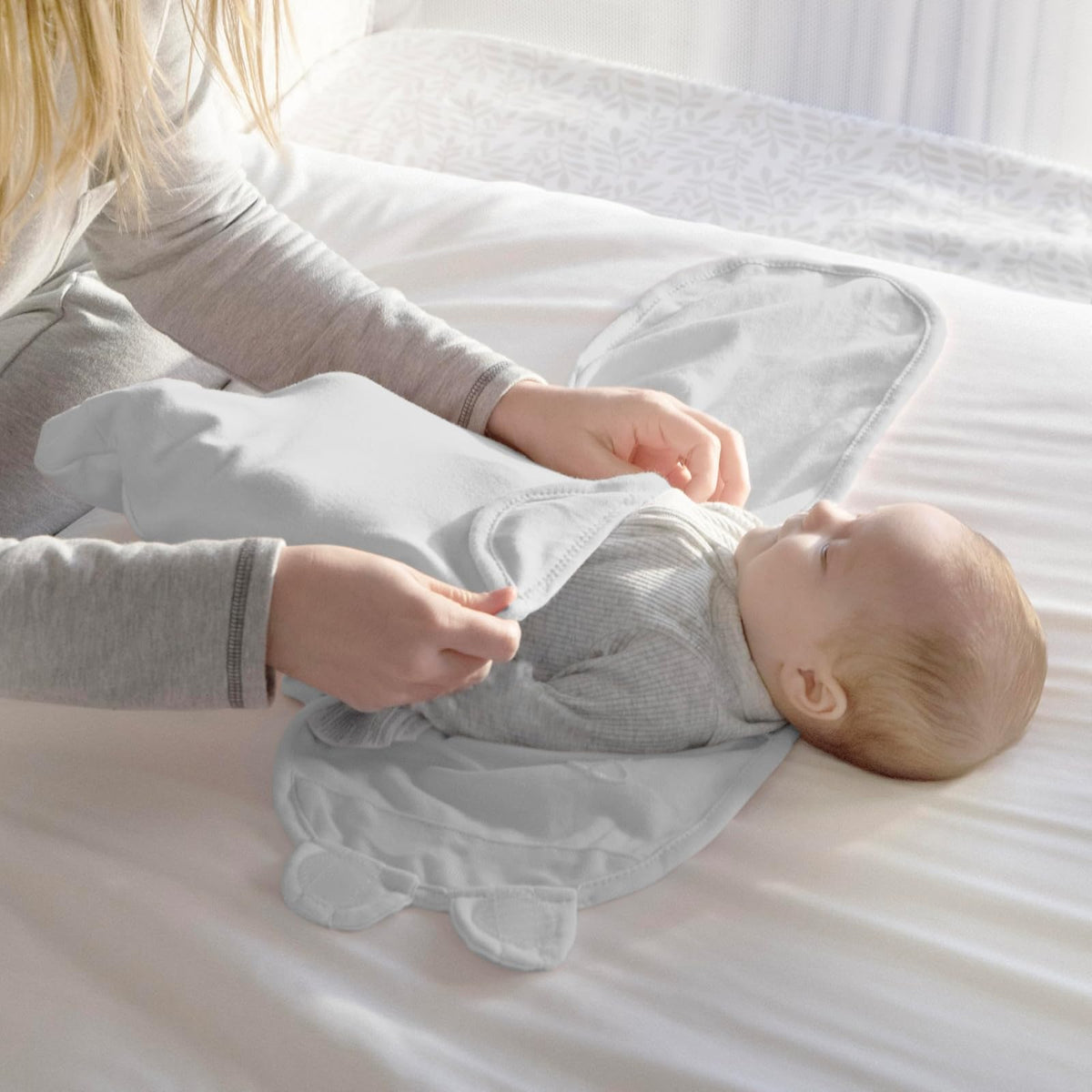 Ingenuity SwaddleMe Mantas envolventes para bebé niña de algodón, 0 a 3 Meses, 2 Piezas, Color Rosado con Corazones