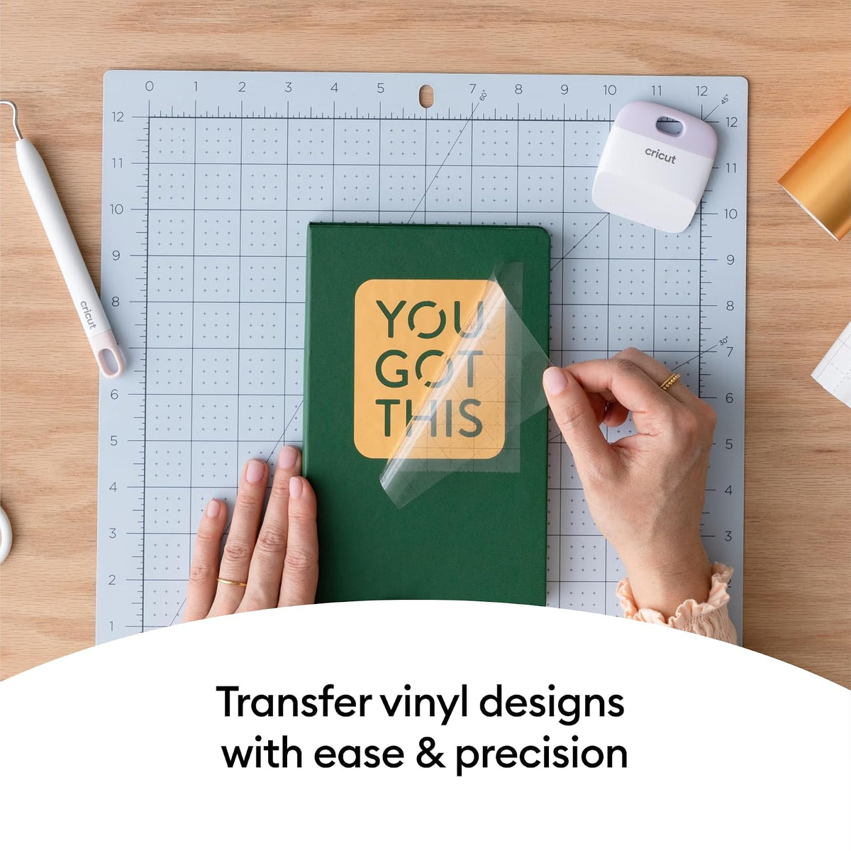 Cricut Joy Xtra Vinilo Transferencia Cinta de Transferencia (9.5 x 20 pies), Vinilo Transparente para etiquetas, manualidades y más, Compatible con la Mayoría de Vinil