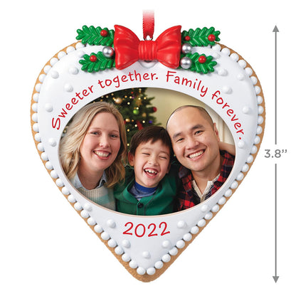 Hallmark Keepsake Adorno de Navidad 2022 con Fecha de año, Marco de Fotos para Galletas Family Forever