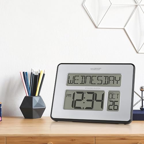La Crosse Technology 513-1419BLv4-INT - Reloj de Calendario atómico Completo con dígitos Extra Grandes