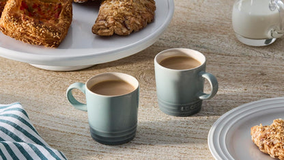 Le Creuset Taza de expreso de gres, 3 onzas