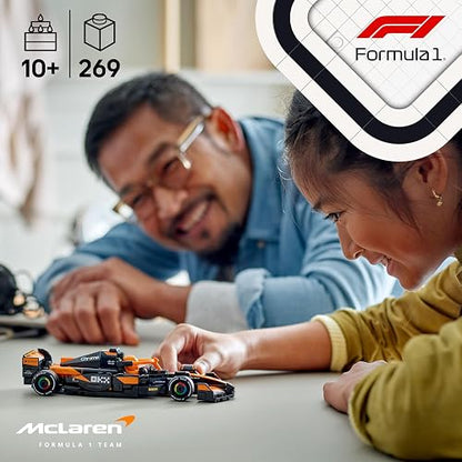 LEGO Speed Champions Auto de Carreras McLaren F1 Team MCL38 Set con vehículo, Modelo construible, Kit con 1 minifigura, Juego y Regalo Coleccionable para niños y niñas 77251