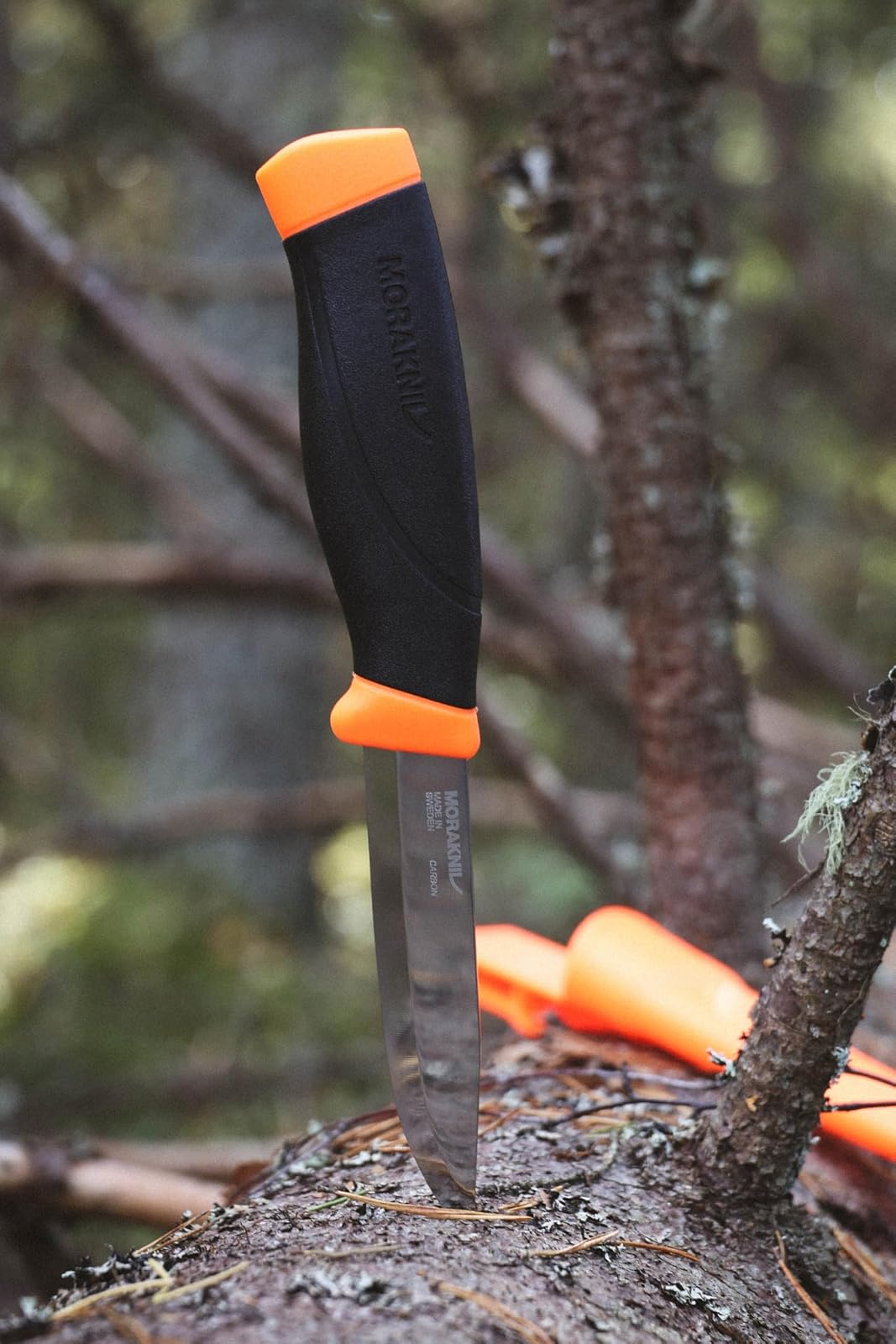 Morakniv Companion Cuchillo resistente con hoja de acero al carbono Sandvik, 0.125/4.1 pulgadas