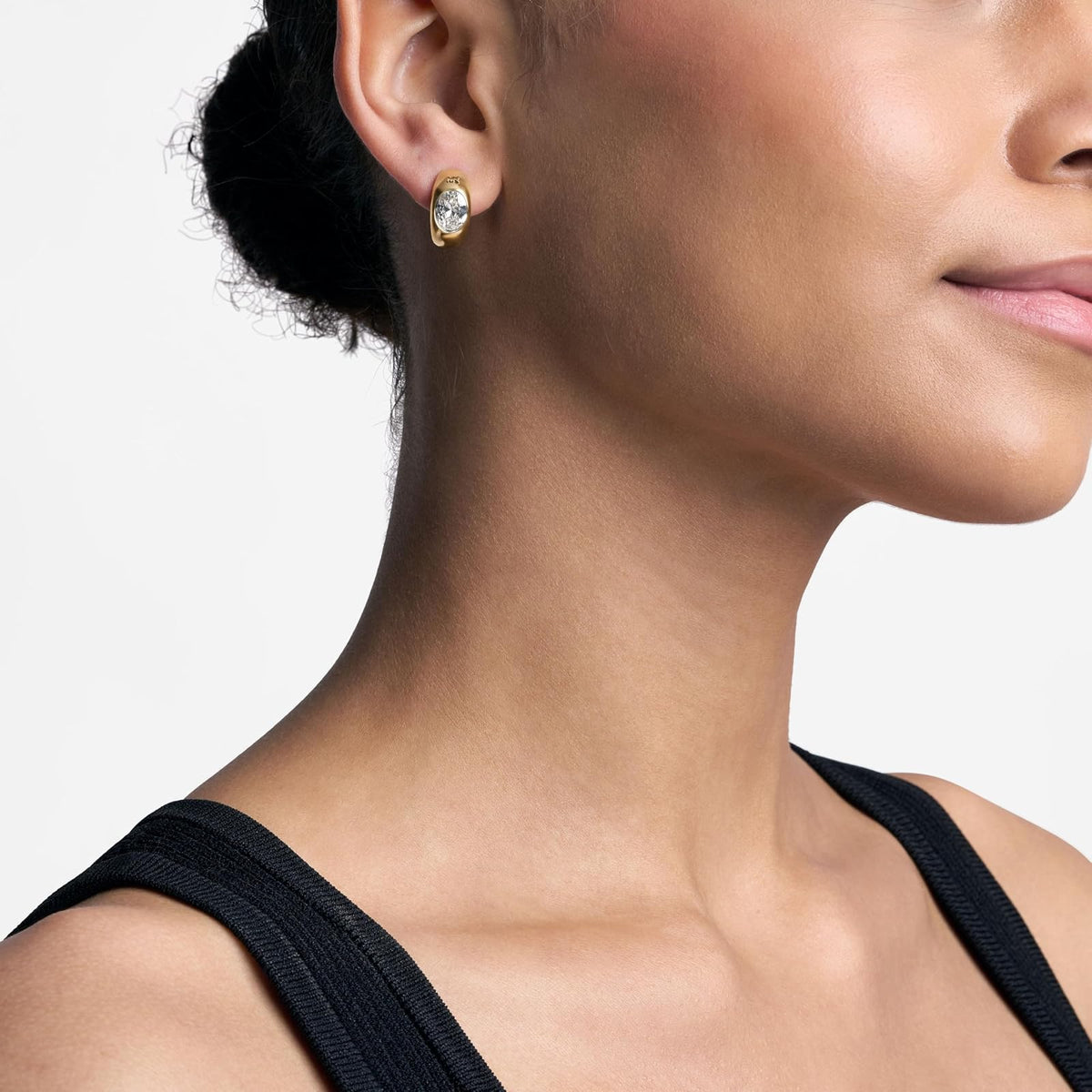 Aretes de aro para mujer de Michael Kors con piedras ovaladas de latón chapado en oro, MKJ8478710