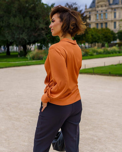 The Drop Top Para Mujer, con Frente Cruzado, Avellana, por @sabthefrenchway