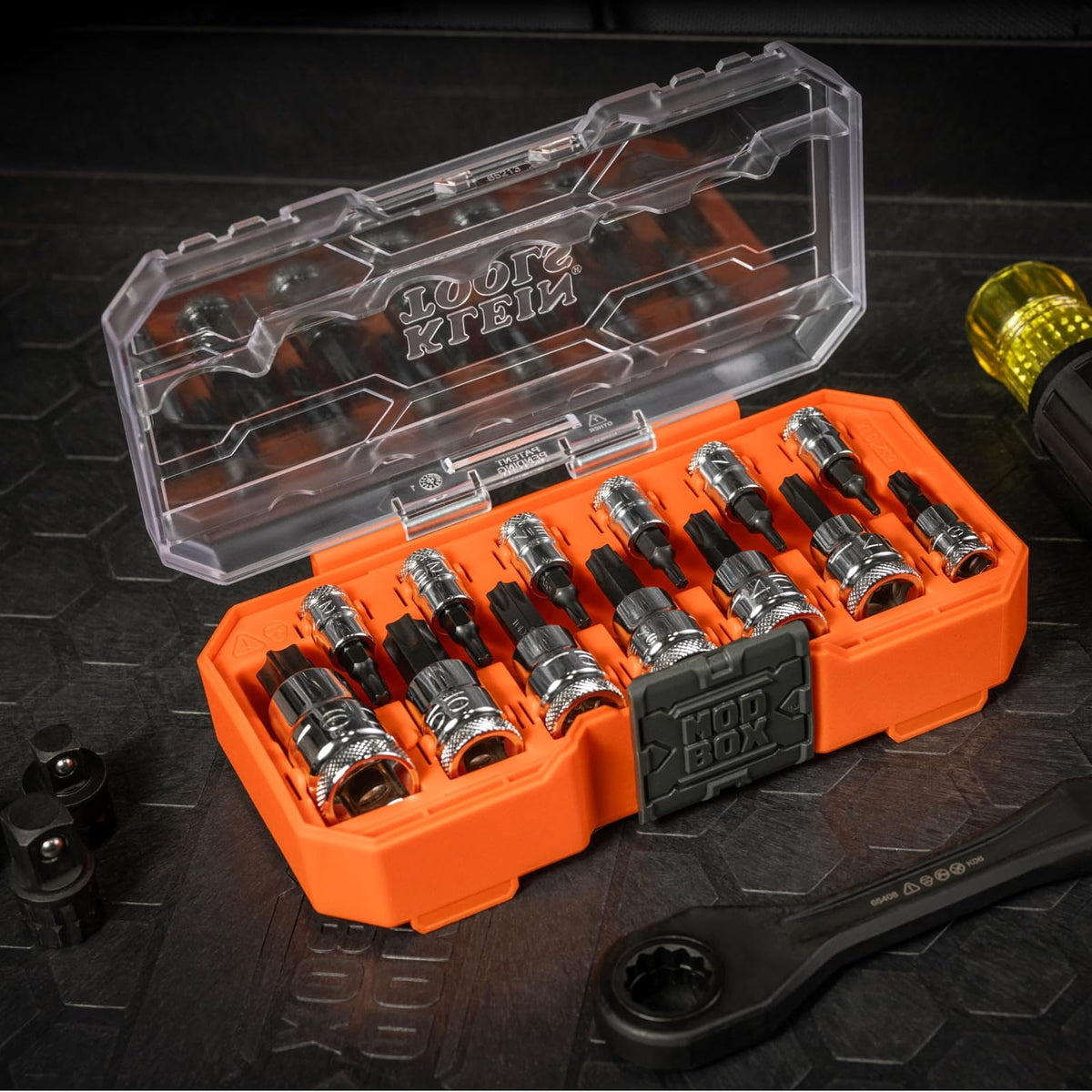 Klein Tools 65213TX TORX Juego de llaves de puntas T8 toT60, unidades de 1/4, 3/8 y 1/2 pulgadas, acero Cr-V premium, funda MODBox, 13 piezas