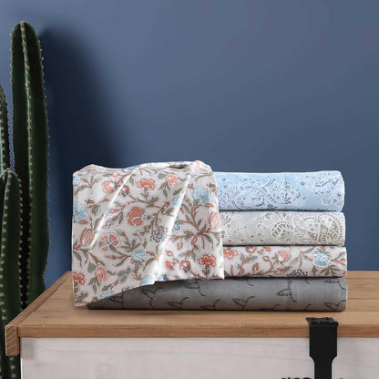 Wrangler - Juego de sábanas de Cama Queen, Sedoso y Ligero, sábanas de Cama Floral, Inspirado en la Piedra Amarilla, Esenciales para recámara (Beige Floral hacia el Oeste, Queen)