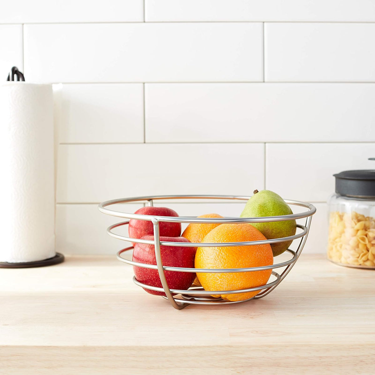Spectrum Euro Wire - Cesta de frutas para almacenamiento de encimera de cocina, resistente alambre de metal de acero para frutas decorativas para productos frescos, verduras, pan y aperitivos, diseño