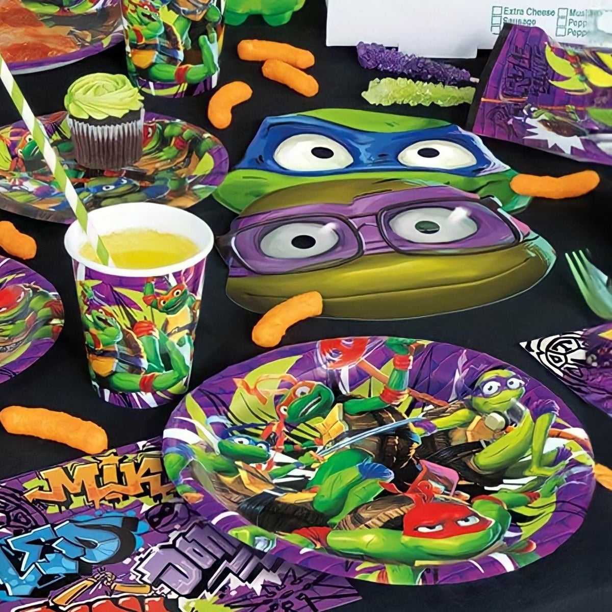Unique Industries - Platos de papel desechables redondos para cenar con tortugas ninja mutantes adolescentes – 9 pulgadas (8 unidades) | Elegante y respetuoso con el medio ambiente, perfecto para celebraciones temáticas de tortugas ninja
