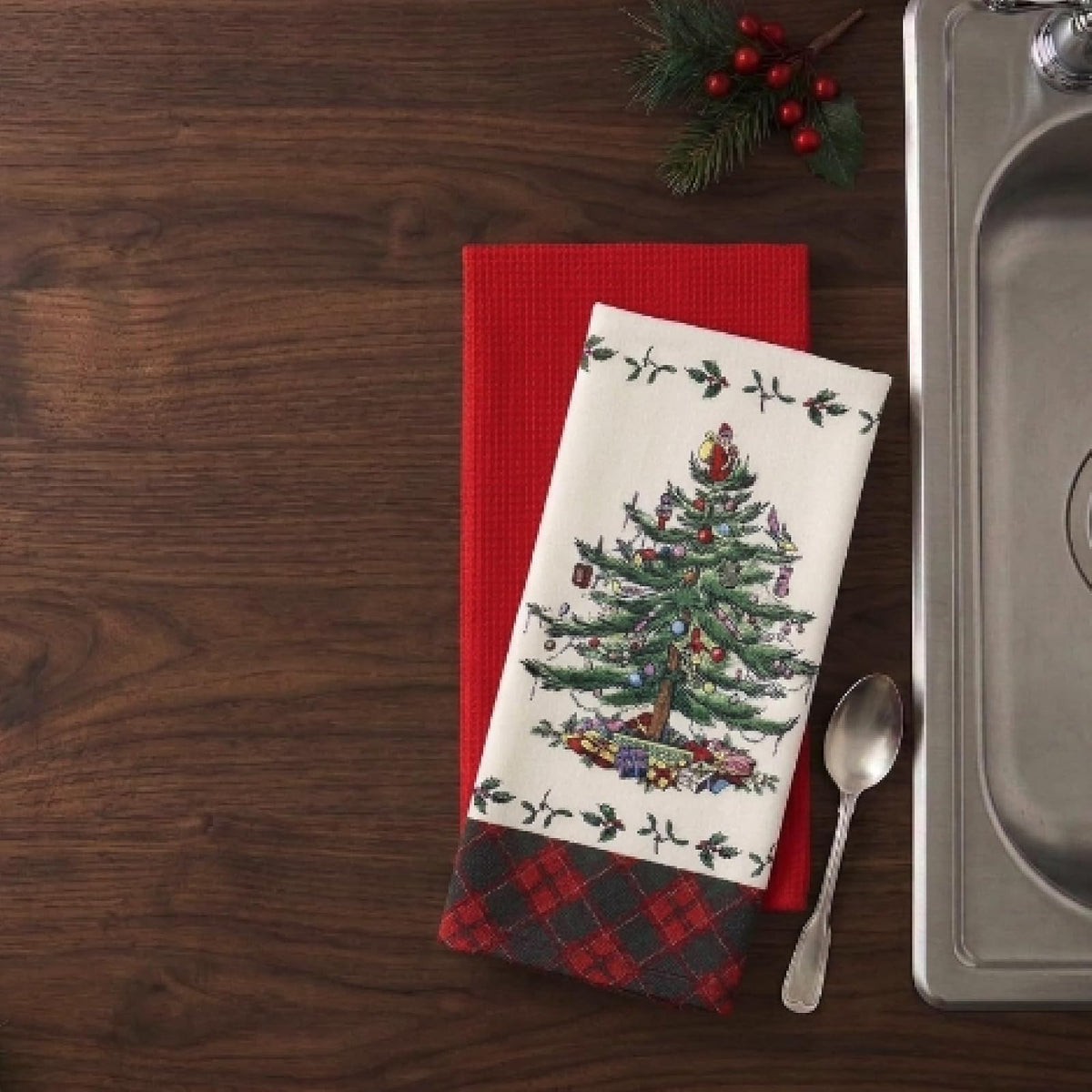 Avanti Linens Spode - Juego de 3 Toallas de Cocina, algodón Suave y Absorbente, decoración de baño de día Festivo, colección de tartán para árbol de Navidad