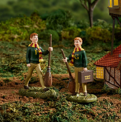 Department 56 Harry Potter Village Accessories - Juego de Figuras de Fred y George Weasley, 3.1 Pulgadas, Multicolor