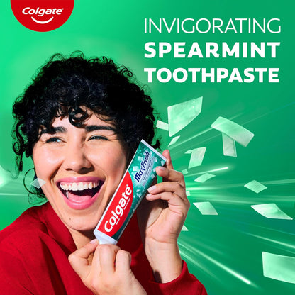 Colgate Max Fresh Pasta Dental Whitening | Menta Limpia, 4 Paquete, 6.3 Oz, Tiras De Aliento Mini, Combate Caries, Fresca Aliento, Blanquea Dientes