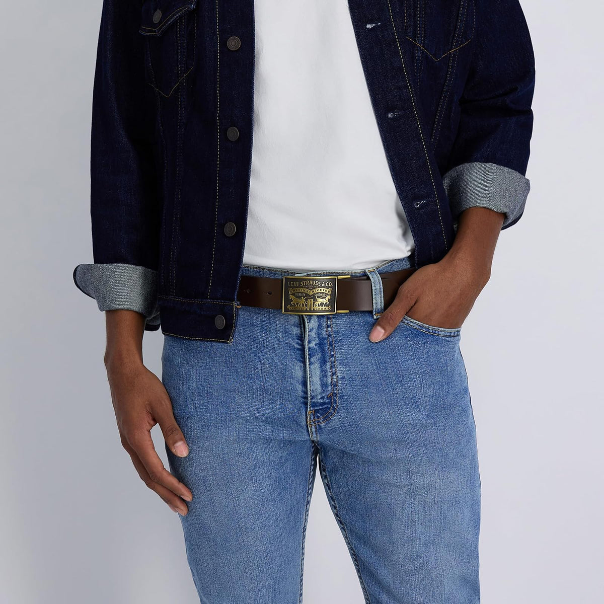 Levi's - Cinturón de mezclilla para hombre con hebilla de placa extraíble