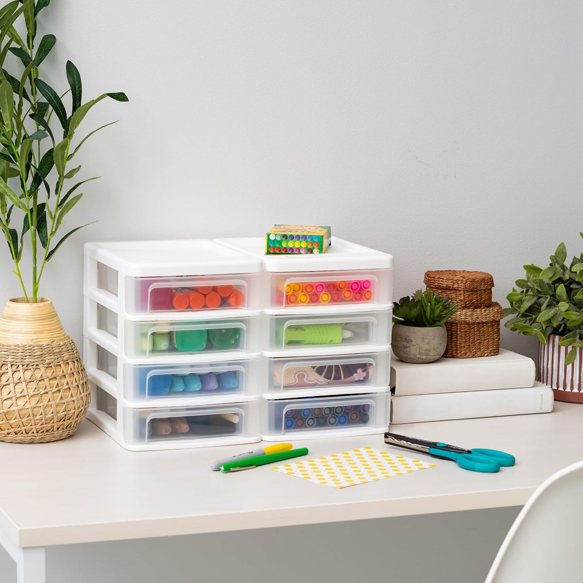 IRIS USA Pequeño Organizador de Escritorio de 4 Cajones, Paquete de 2, Apilable, para Oficina, Escuela, Papelería, Maquillaje, Baño, Suministros Médicos, Almacenamiento Versátil, Blanco