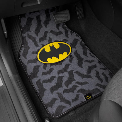 BDK Warner Bros DC Comics Batman - Alfombrillas únicas de impresión completa para automóvil, ajuste universal, juego de 4 piezas, alfombra, delantera 26 x 16.5 pulgadas, trasera 14 x 16.5 pulgadas, agarre