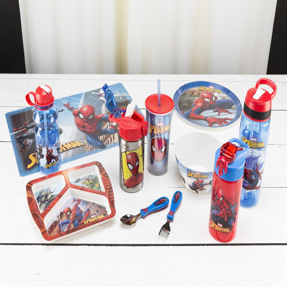 Zak Designs Marvel Comics - Recipiente de sándwich reutilizable, diseño de Spider-Man, Botella de agua, Hombre araña, 16 onzas, 1