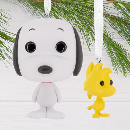 Hallmark Peanuts Snoopy y Woodstock Funko Pop Adornos de Navidad, Juego de 2, Regalos de Cultura Pop