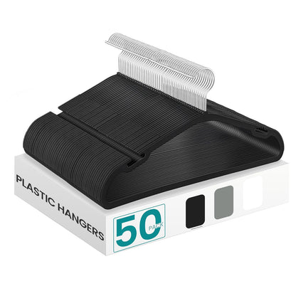 SONGMICS - Juego de 50 Perchas de plástico Resistentes, Perchas con Muescas Anchas en los Hombros, Barra de Pantalones, Gancho Giratorio de 360°, Ahorro de Espacio, 16.4 Pulgadas, para clóset, Color