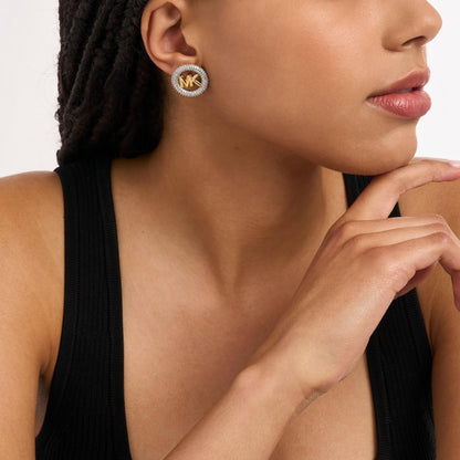 Aretes de botón medianos de Michael Kors para mujer con logotipo y cristales, MKJ8548931