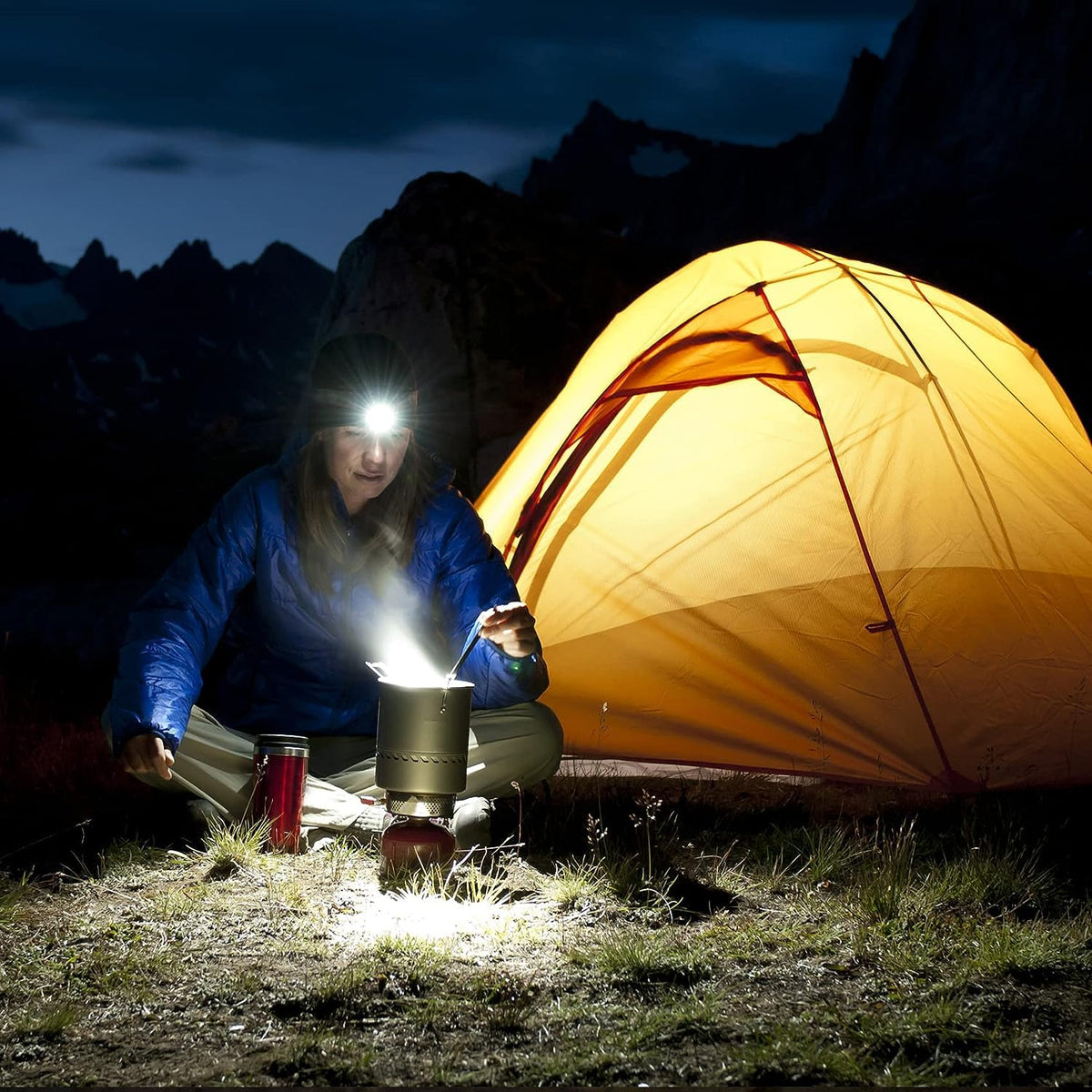 MIAOKE 100000 lúmenes LED Recargable para Senderismo, Camping, Caza, Faros súper , zoomable, Pantalla de alimentación Digital, 4 Modos de luz Ajustable Impermeable con Rojo