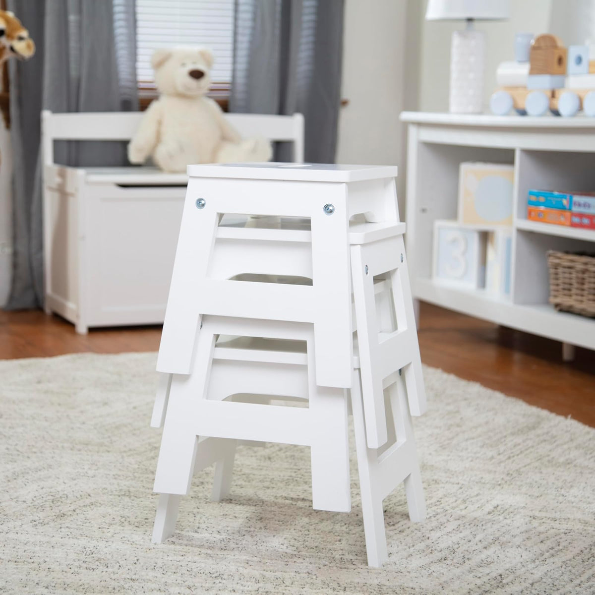 Melissa & Doug Taburetes de Madera - Juego de 2 (Blanco)