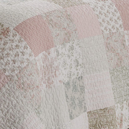 Laura Ashley - Juego de edredón tamaño King, Ropa de Cama Reversible de algodón con Fundas a Juego, decoración del hogar Inspirada en los Retazos (Celina Patchwork Rosa/Salvia, King)
