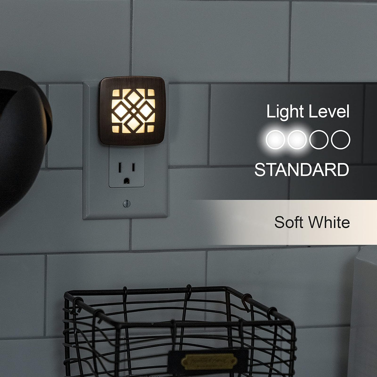 GE Luz de noche LED de bronce frotado con aceite, enchufable, del atardecer al amanecer, listada en UL, decoración del hogar, ideal para dormitorio, guardería, baño, cocina, pasillo, 25436