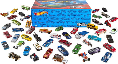 Hot Wheels Die Cast Basics Vehículo de Juguete Paquete de 50 Autos con una fantástica decoración para niños de 3 años en adelante