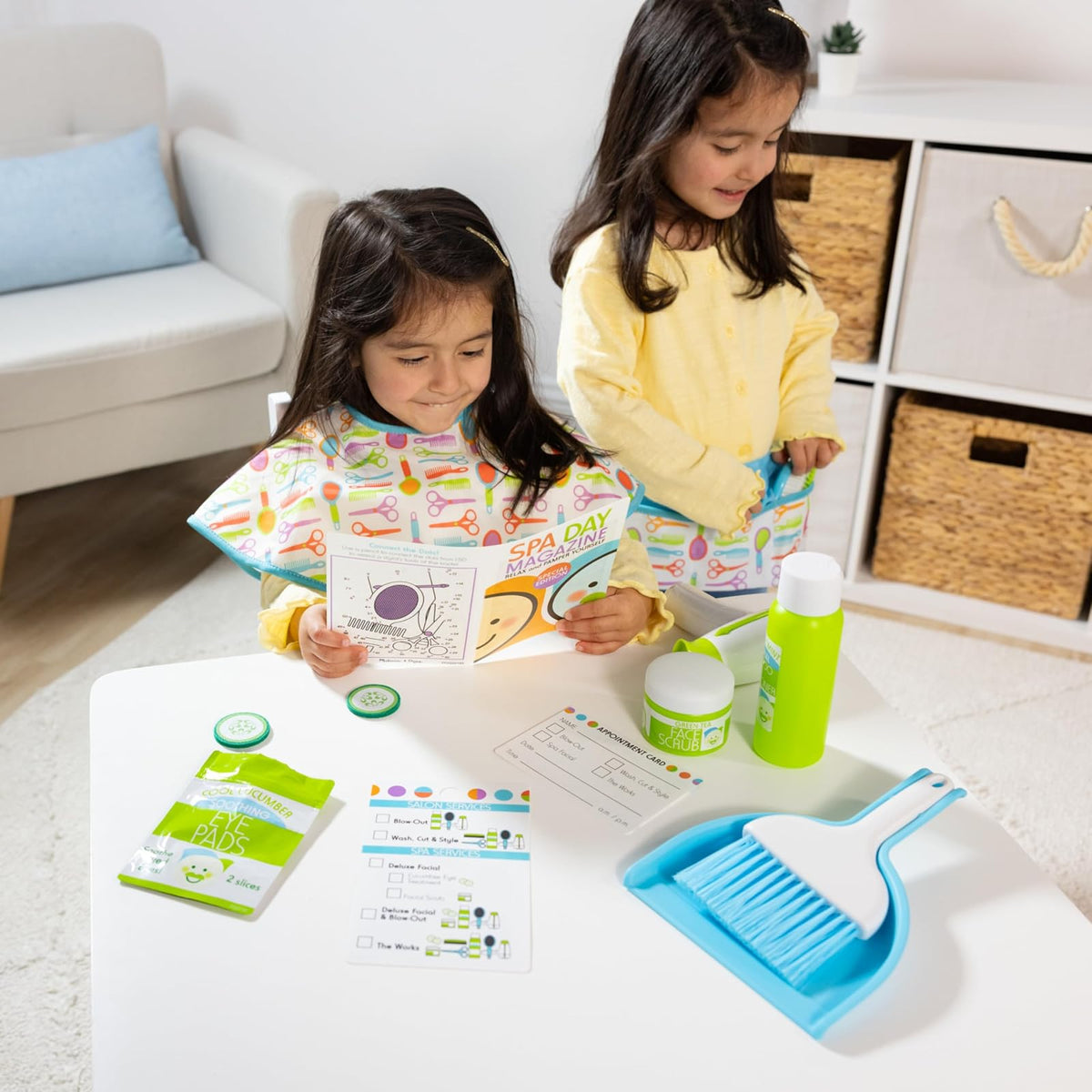 Melissa & Doug Love Your Look - Set para Juego de Salón y Spa – 16 Piezas para Jugar de Cuidado Facial y del Cabello (Sin Cosméticos Reales)