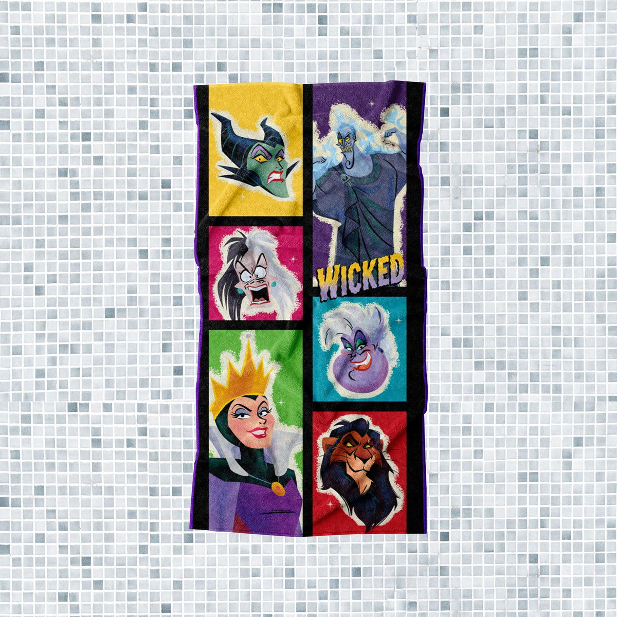Toalla Premium para Baño 75x147 Cm Disney Villanos Retratos