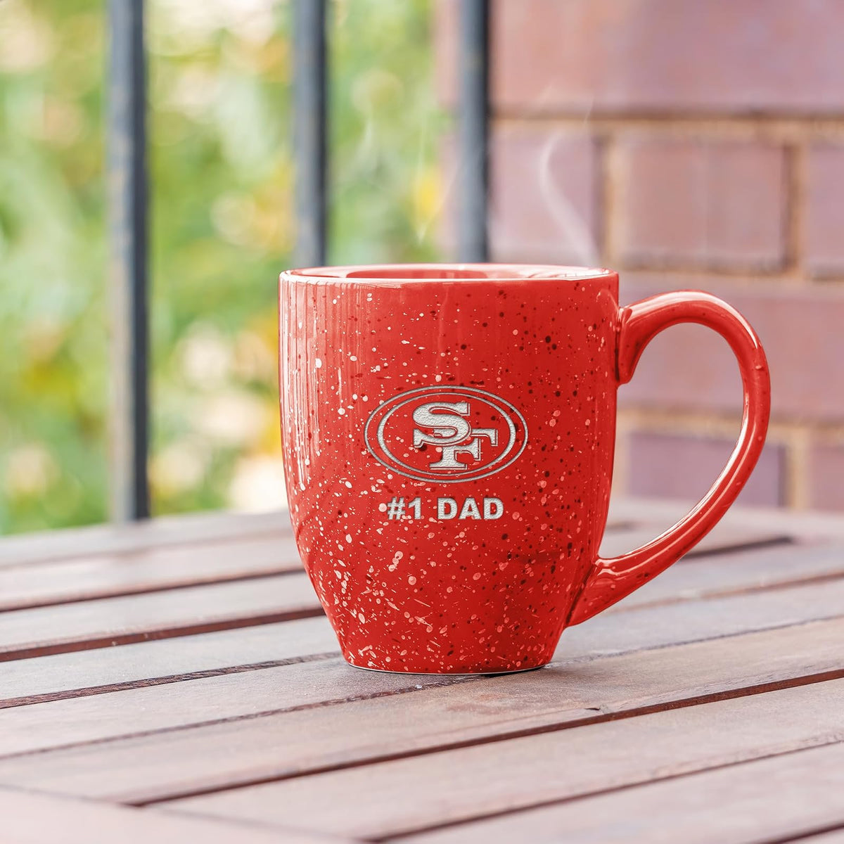 Rico Industries NFL Football San Francisco 49ers #1Dad - Taza de café de cerámica moteada grabada con láser de 16 onzas